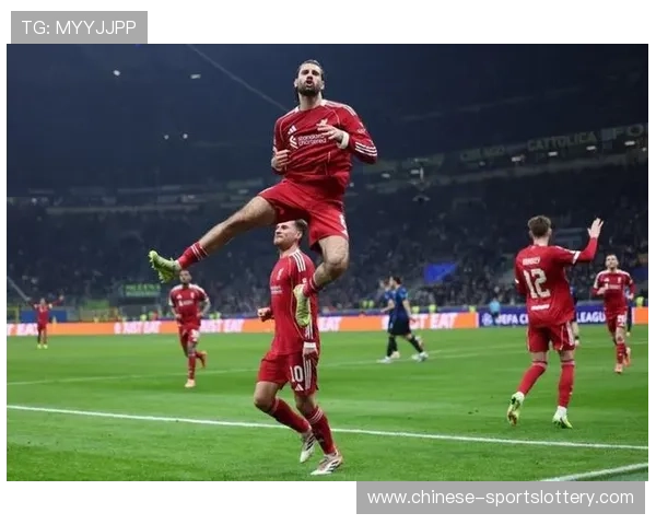 索博斯洛伊任意球破门，利物浦中场欧冠处子球拯救客场困局